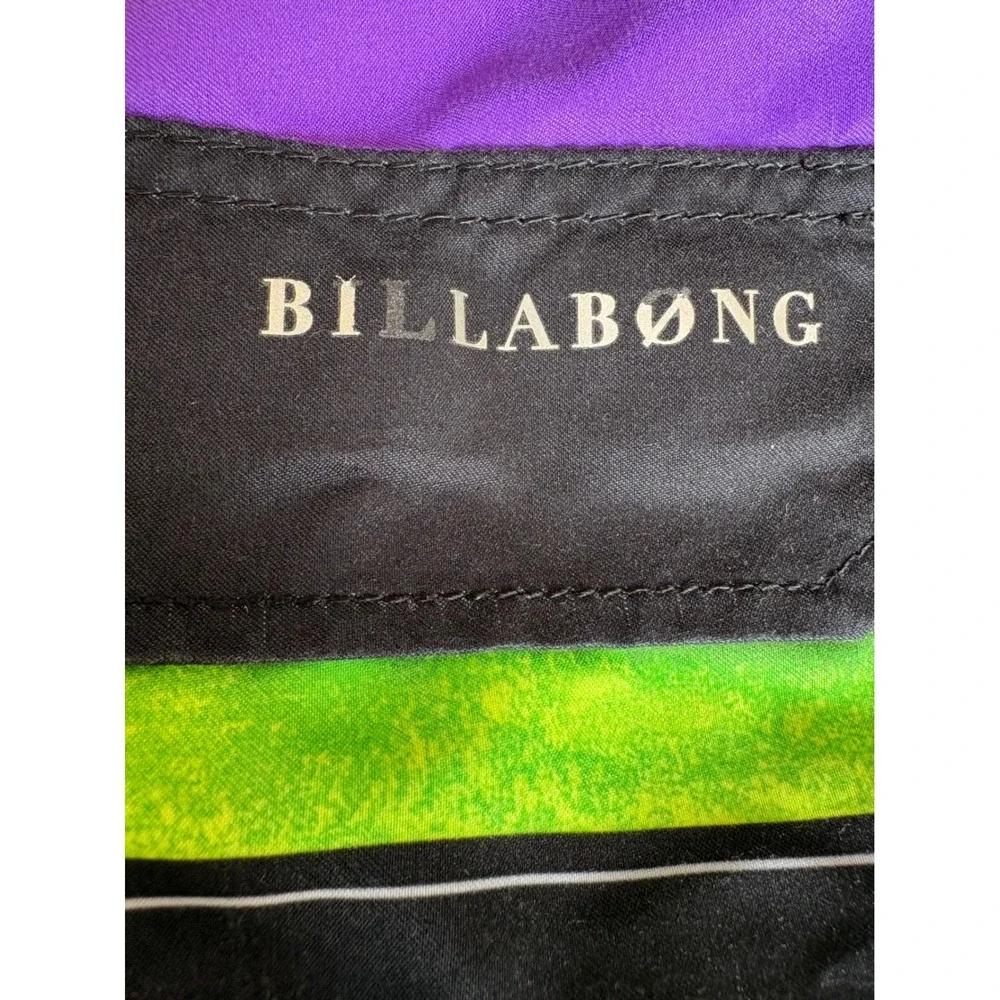 Billabong Striped Board Shorts Men's Size 38 Purple Green Surf Swim‎ Trunks